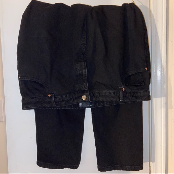 ASOS Black High Waisted Plus Size Mom Jeans - Picture 5 of 9